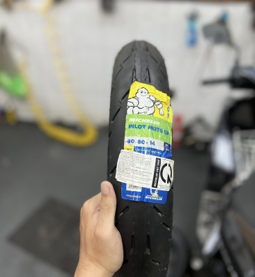 Vỏ Michelin Pilot Moto GP 90/80-14
