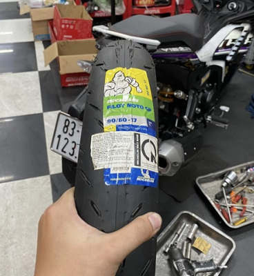 Vỏ Michelin Pilot Moto GP 90/80-17
