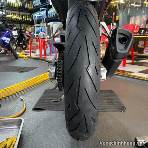 Vỏ xe Pirelli Diablo Rosso Sport 100/80-17