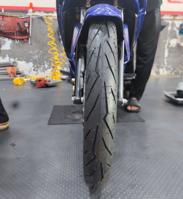 Vỏ xe Pirelli Diablo Rosso Sport 70/90-17 