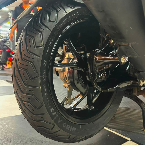 Vỏ Michelin City Grip 2 140/70-14