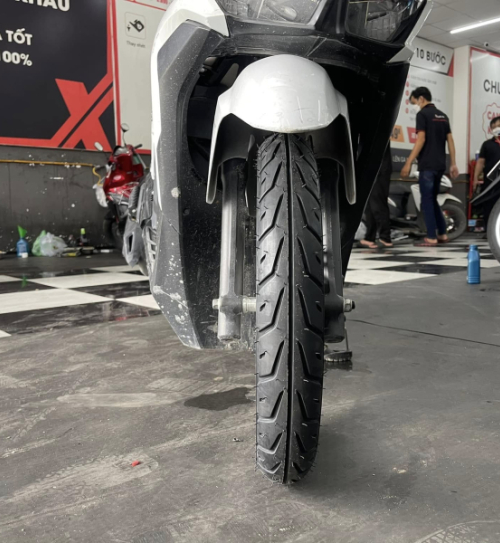 Vỏ Michelin Pilot Street 2 70/90-14