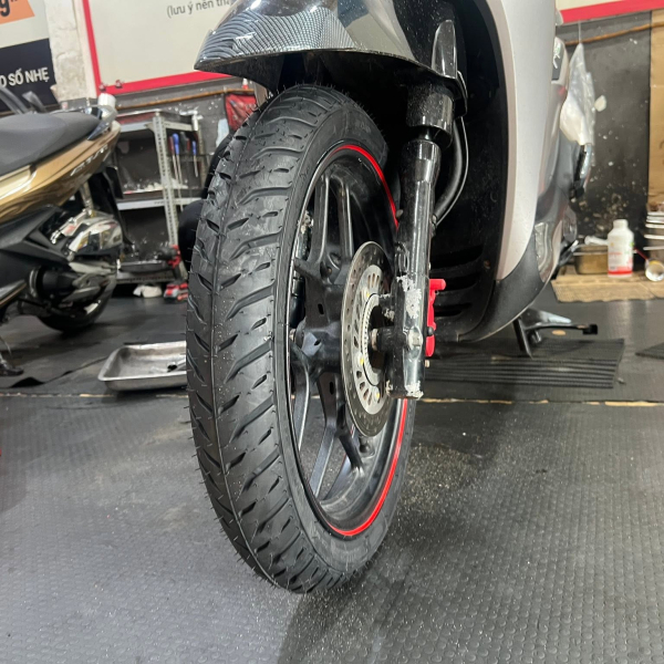 Vỏ Michelin Pilot Street 2 80/90-16