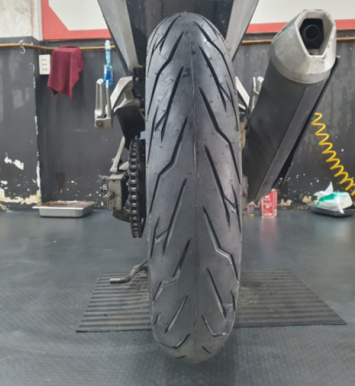 Vỏ xe Goodride H993 120/70-17