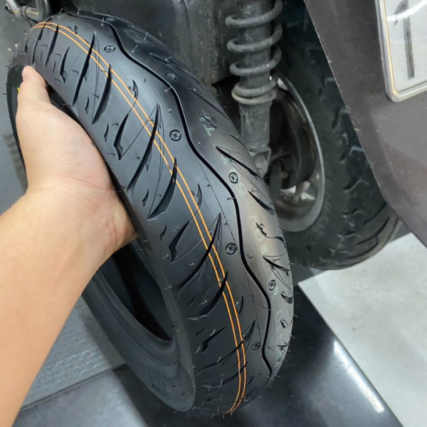 Vỏ xe Maxxis 100/90-10 gai MA-WGV