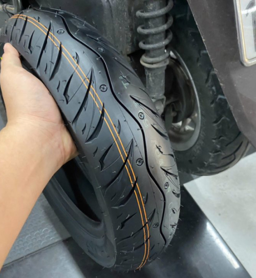 Vỏ xe Maxxis 100/90-10 gai MA-WGV