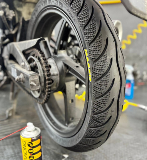 Vỏ xe Maxxis 110/70-17 3D gai kim cương