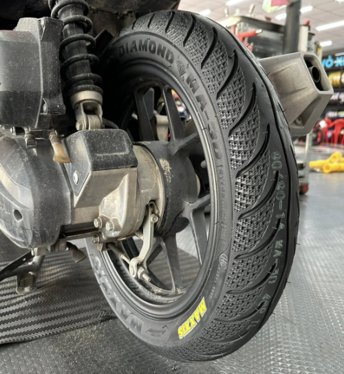 Vỏ xe Maxxis 90/90-14 3D gai kim cương