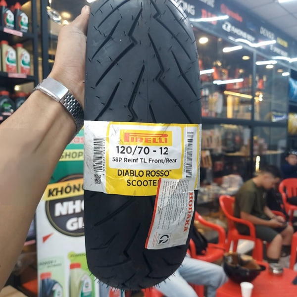 Vỏ xe Pirelli 120/70-12 Diablo Rosso Scooter